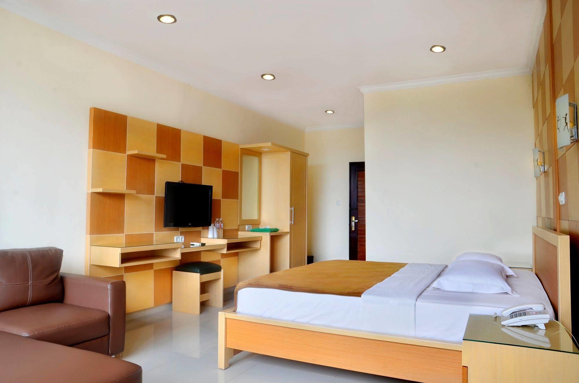 Grand Permata Hijau Hotel Сукабумі Екстер'єр фото